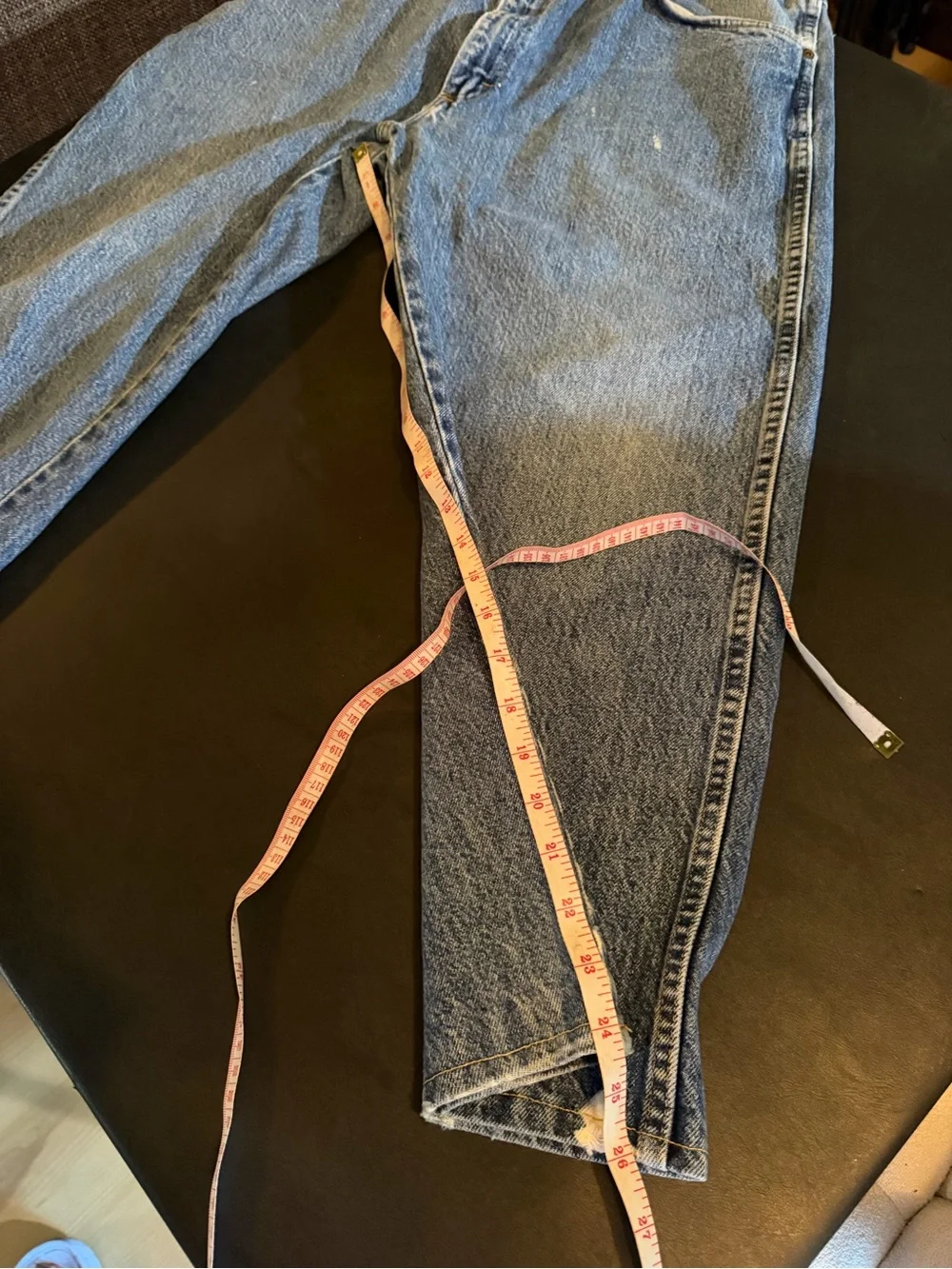 Classic Men's Wrangler Blue Denim Jeans 38 x 24